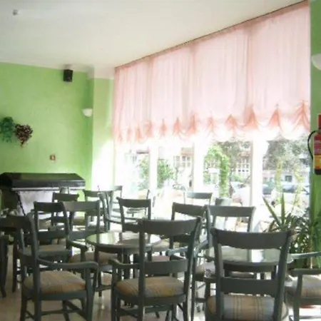 Cassandra Hotel