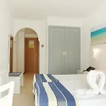 Cassandra Hotel